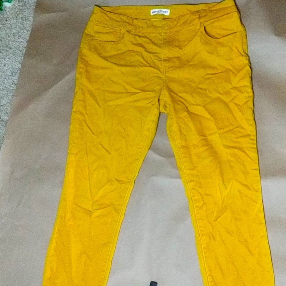 Mustard yellow jeans women's size 14.